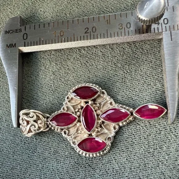 VINTAGE STERLING SILVER & RUBY MARQUISE PENDANT ✨